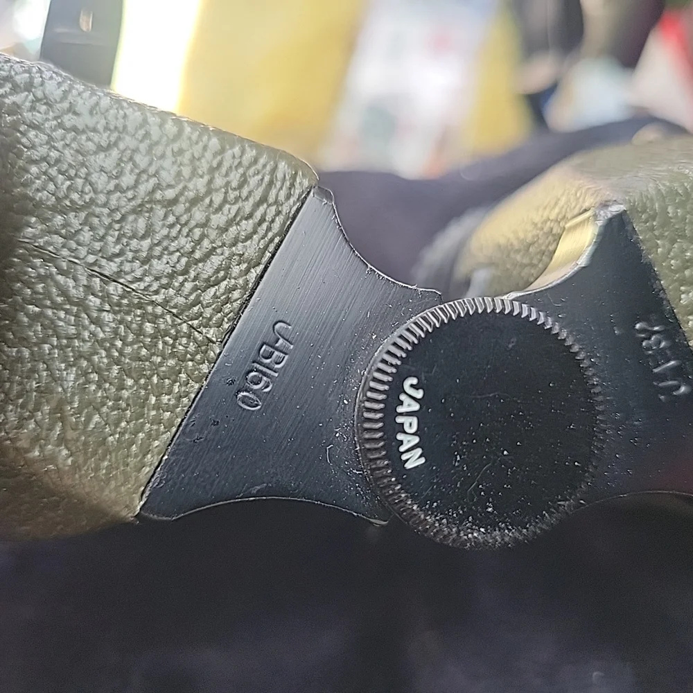 High-Performance Black Binoculars